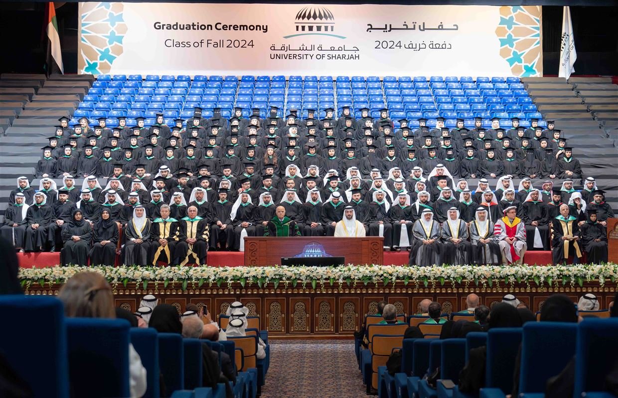 سلطان بن أحمد القاسمي يشهد حفل تخريج طلبة الدراسات العليا بجامعة الشارقة 1 سلطان بن أحمد القاسمي يشهد حفل تخريج طلبة الدراسات العليا بجامعة الشارقة