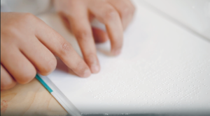 في اليوم العالمي للغة "برايل" للمكفوفين مؤسسة زايد العليا لأصحاب الهمم توجه رسالة عالمية لنشر رسالة الأخوّة الإنسانيّة