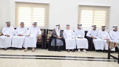 حاكم الشارقة يقدم واجب العزاء في وفاة الشيخ راشد بن سلطان بن خالد القاسمي