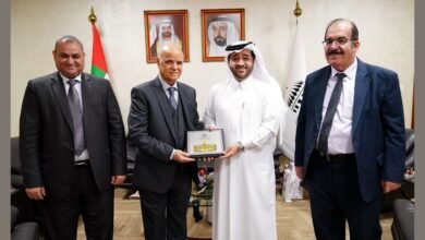 جامعة الشارقة ودار التقويم القطري يبحثان سبل التعاون