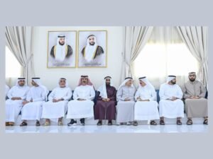 حاكم أم القيوين وأولياء العهود وسيف بن زايد يقدمون واجب العزاء بوفاة عبدالله أمين الشرفاء