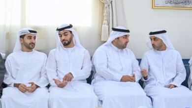 حاكم أم القيوين وأولياء العهود وسيف بن زايد يقدمون واجب العزاء بوفاة عبدالله أمين الشرفاء