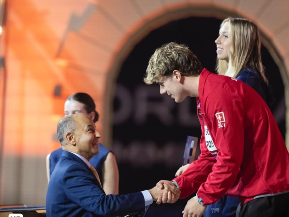 100سباح وسباحة من الإمارات والعالم يشاركون في برنامج التطوير والتدريب بالبحرين