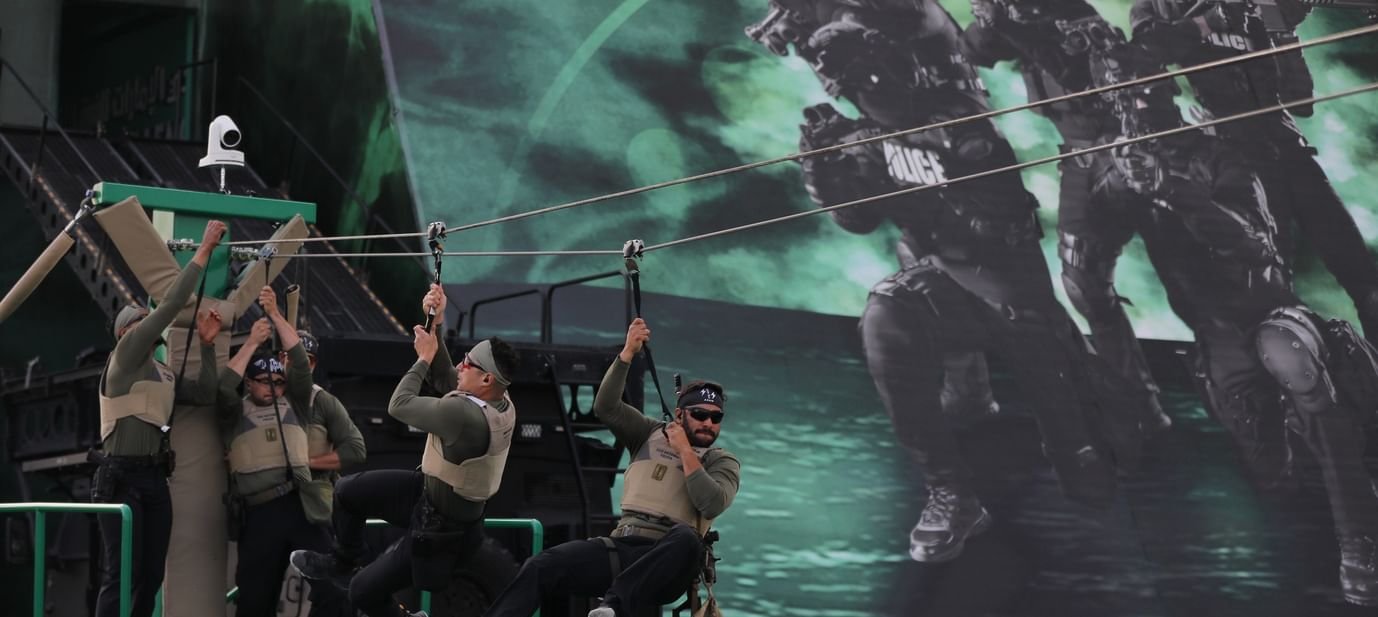 فريق دولي ومحلي لخوض تحدي الإمارات للفرق التكتيكية