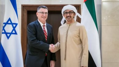 عبدالله بن زايد يستقبل وزير خارجية إسرائيل