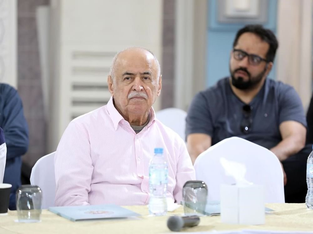 أسعد فضة يفوز بجائزة الشارقة للإبداع المسرحي العربي