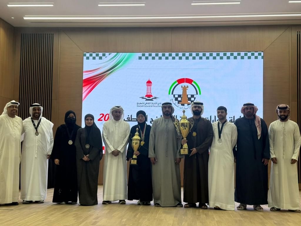 "دبي" و"فتيات الشارقة" يتقاسمان لقبي "الشطرنج الخاطف"