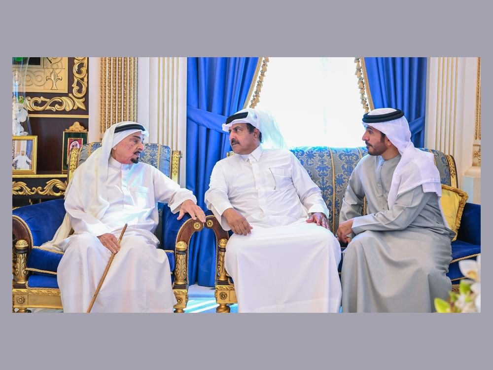 حاكم عجمان وولي عهده يقدمان واجب العزاء في وفاة عبدالله بن مصبح بن غليطة الغفلي