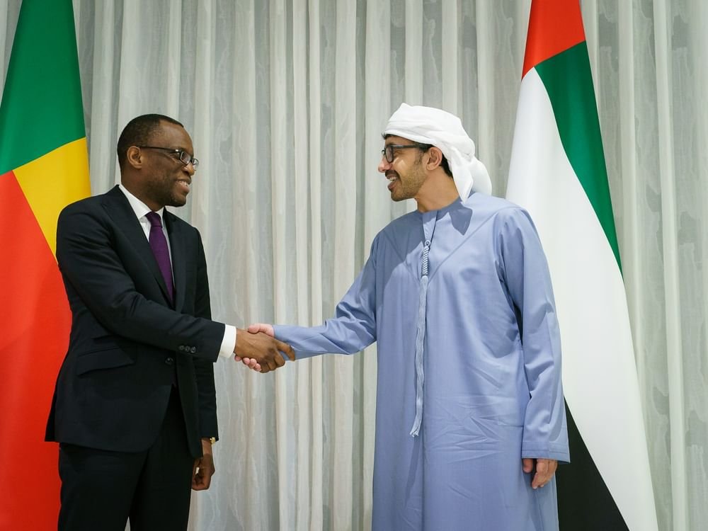 عبدالله بن زايد يستقبل وزير خارجية بنين ويبحثان العلاقات الثنائية بين البلدين