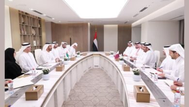 الإمارات وقطر تبحثان تنمية شراكتهما الاقتصادية