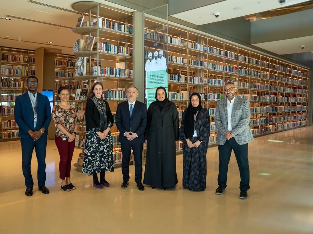 وفد المكتبة الوطنية الفرنسية يزور "بيت الحكمة بالشارقة