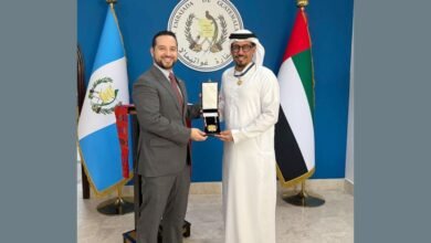 رئيس غواتيمالا يمنح السفير المنهالي وسام "أنطونيو خوسيه دي إيريساري" برتبة الضابط الكبير