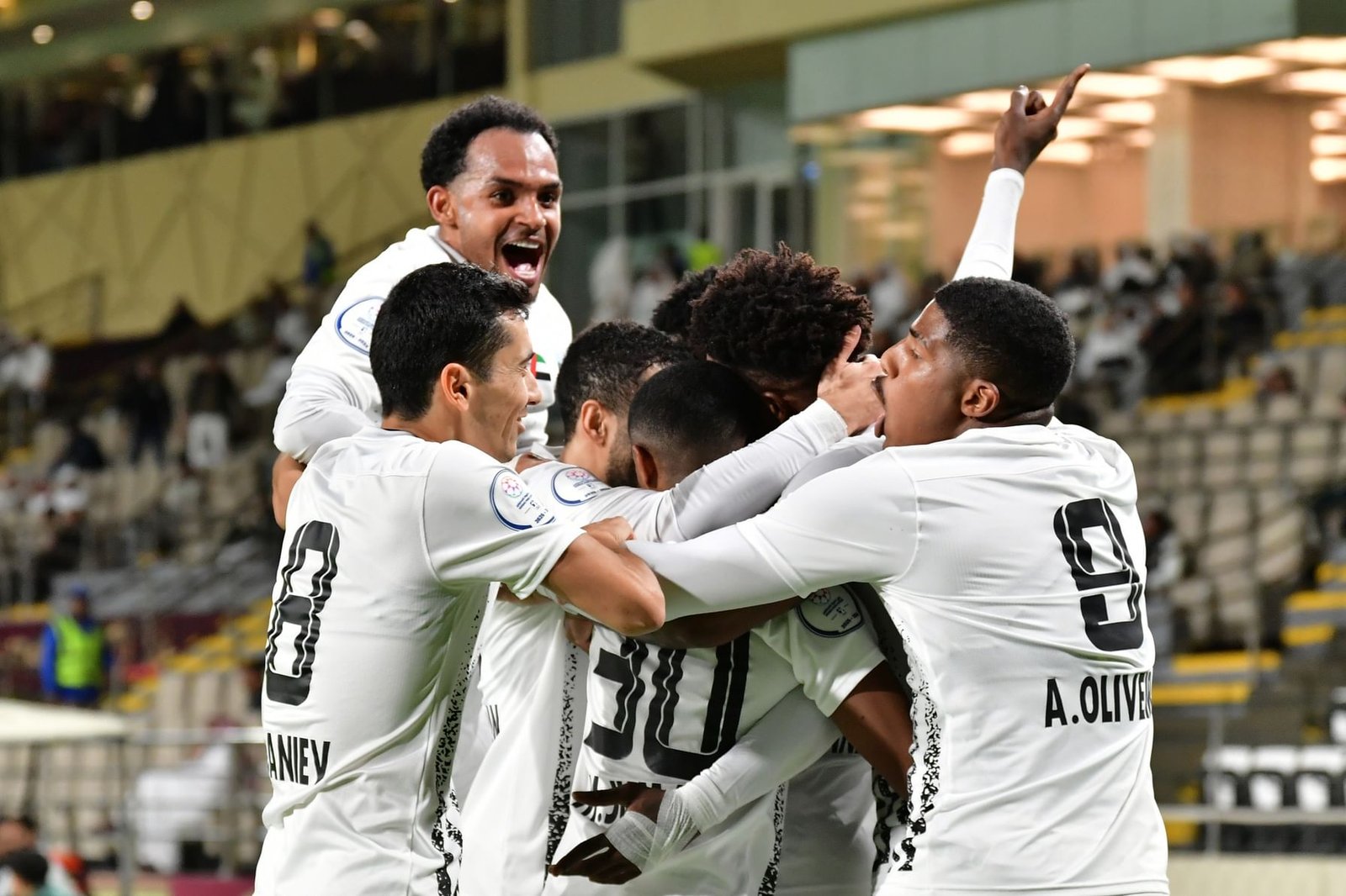 فوز البطائح ودبا الحصن في دوري أدنوك للمحترفين