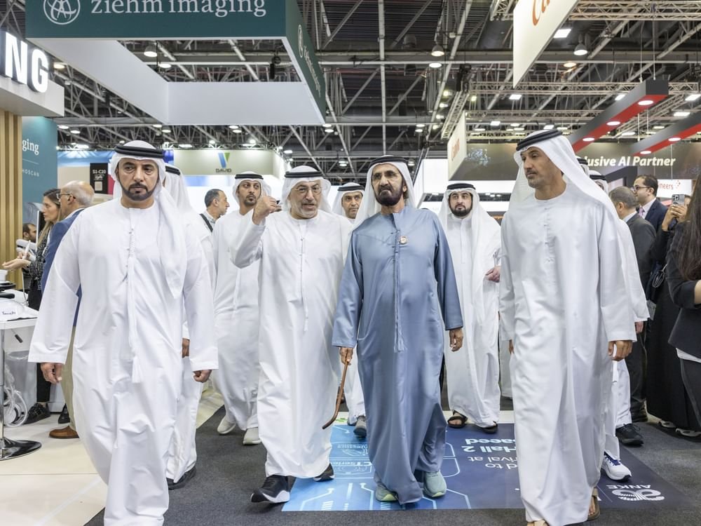 محمد بن راشد: الإمارات ملتزمة ببناء نموذج رائد للرعاية الصحية المتقدمة لضمان أفضل نوعيات الحياة لمجتمعها