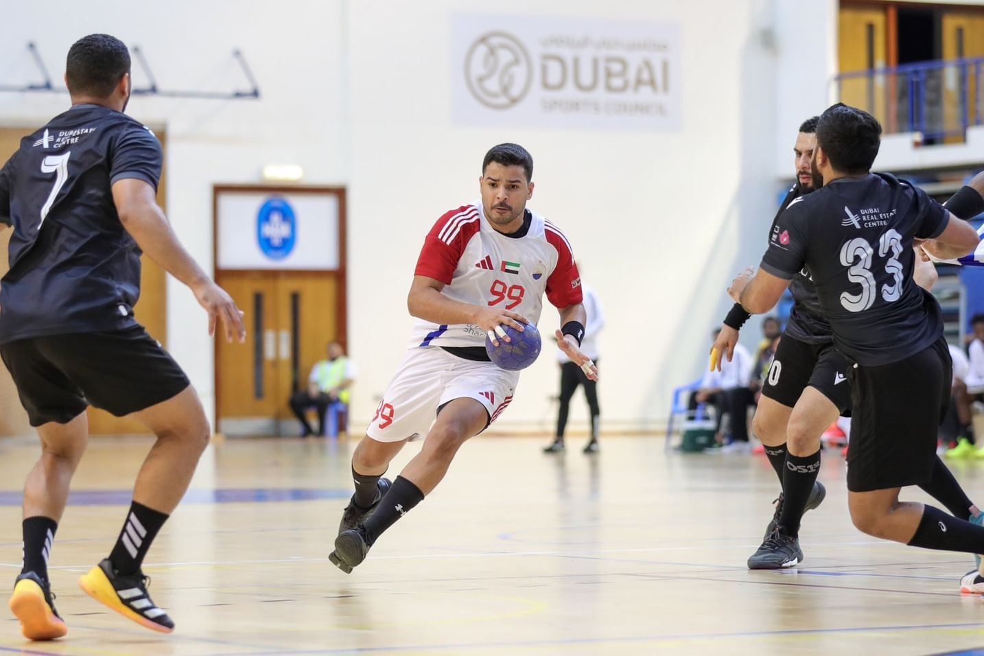 اكتمال فرق المربع الذهبي لكأس الاتحاد الكرة اليد