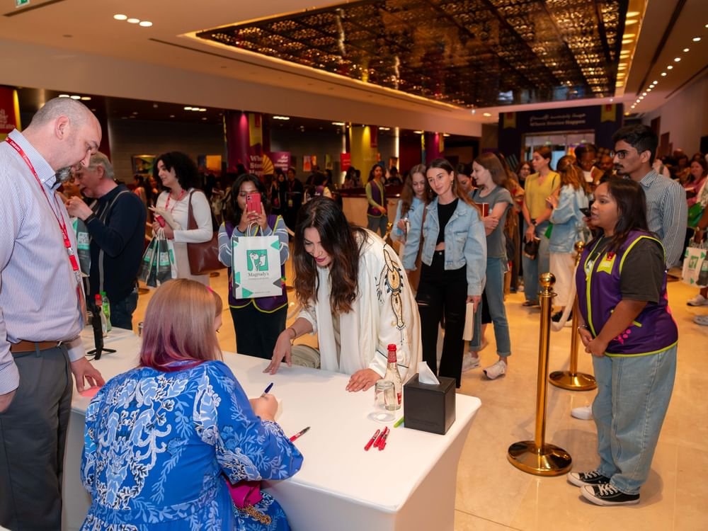 مسؤولون وخبراء: شباب الإمارات يمثلون وجه الدولة المشرق