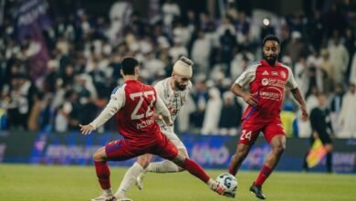 الشارقة يتعادل مع العين ويحتفظ بصدارة دوري أدنوك للمحترفين