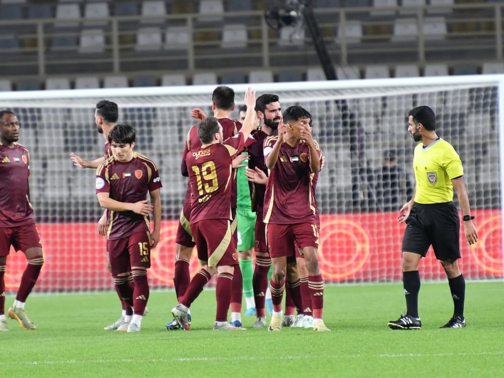 فوز الوحدة والوصل وخورفكان في دوري أدنوك للمحترفين