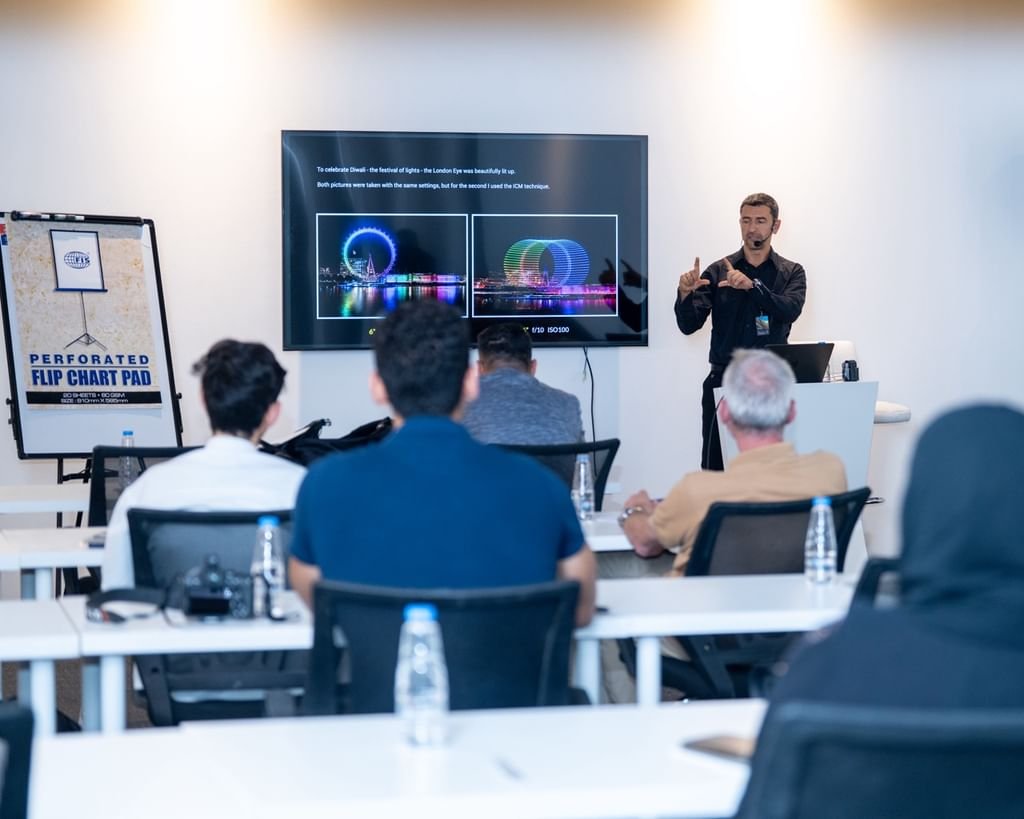 ورش "اكسبوجر 2025" .. تجربة إبداعية تعزز مهارات التصوير والسرد البصري