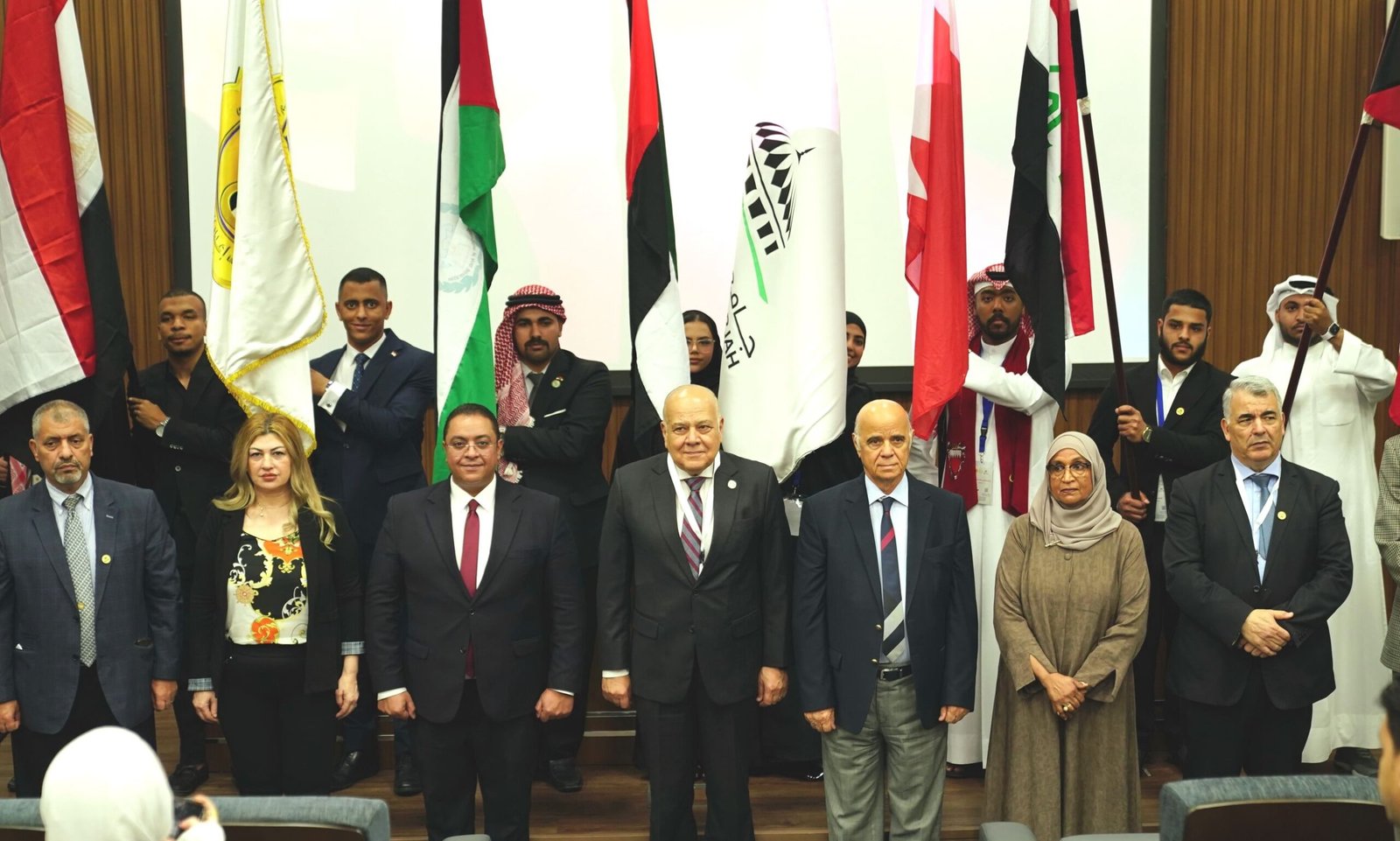 جامعة الشارقة تستضيف الملتقى العربي الطلابي السادس لإعداد القادة 1 جامعة الشارقة تستضيف الملتقى العربي الطلابي السادس لإعداد القادة