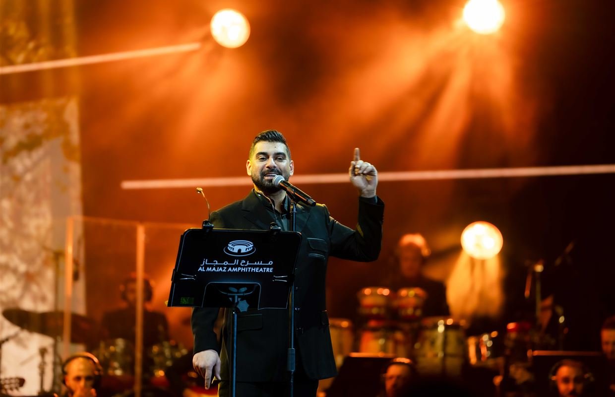 مسرح المجاز بالشارقة يشهد ليلة فنية مبهرة لآدم وتامر عاشور وسط تفاعل جماهيري كبير 1 مسرح المجاز بالشارقة يشهد ليلة فنية مبهرة لآدم وتامر عاشور وسط تفاعل جماهيري كبير