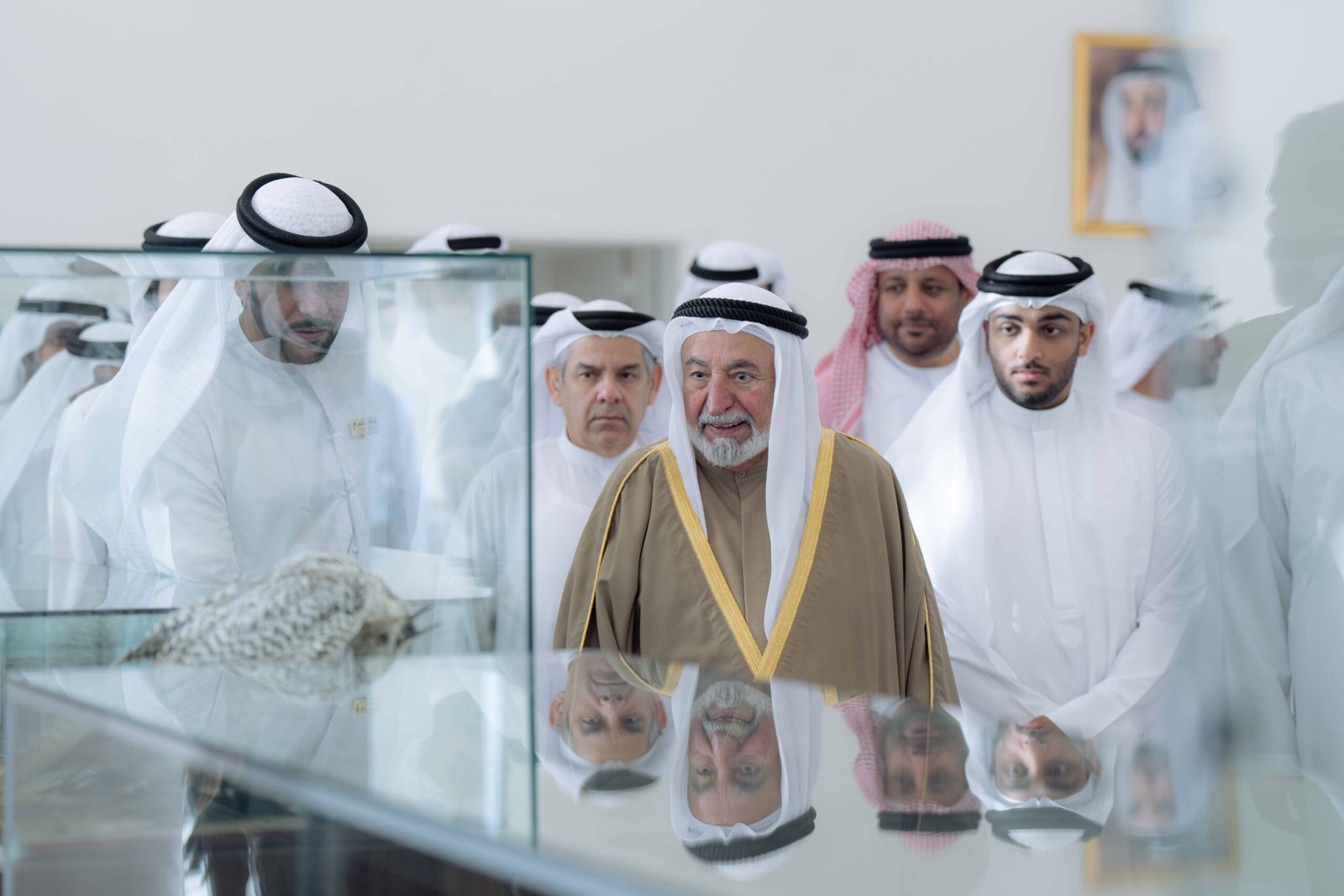 سلطان القاسمي يفتتح نادي الشارقة للصقارين