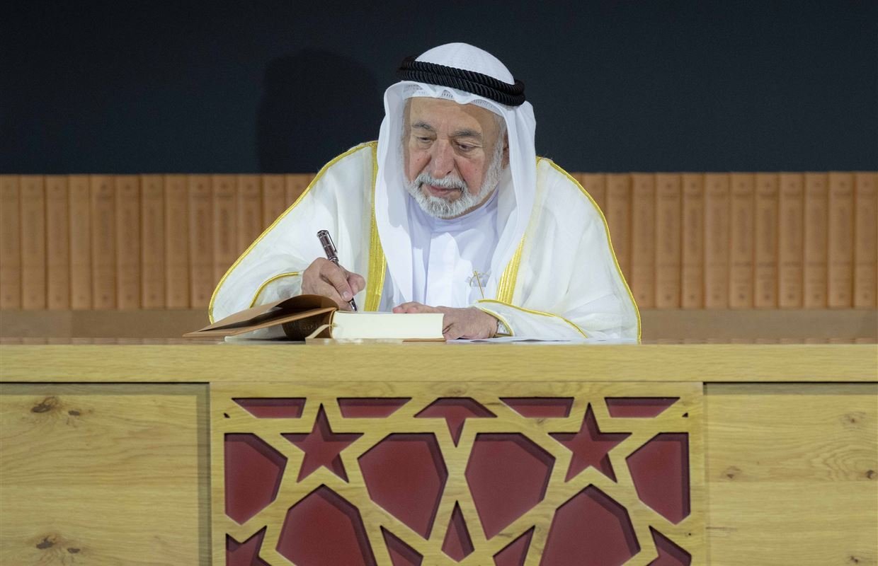 حاكم الشارقة