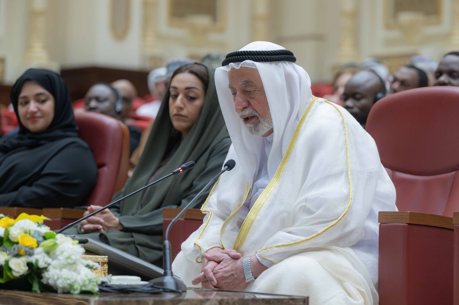 حاكم الشارقة يشهد حفل استقبال أول دفعة من طلبة الماجستير بجامعة الدراسات العالمية 1 حاكم الشارقة يشهد حفل استقبال أول دفعة من طلبة الماجستير بجامعة الدراسات العالمية