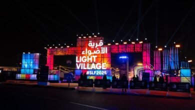 قرية الأضواء.. منصة للإبداع ووجهة ترفيهية متكاملة في الشارقة