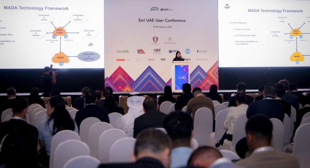 "الشارقة الرقمية" تستعرض إنجازاتها في مؤتمر مستخدمي "إزري" الإمارات 1 "الشارقة الرقمية" تستعرض إنجازاتها في مؤتمر مستخدمي "إزري" الإمارات