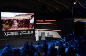 أعدّ نفسي مصوّراً للحياة.. أوثّق اللحظات العفوية بأسلوب سينمائي