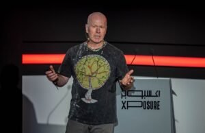 المصور الألماني الشهير ديتر شونلاو يعرض صوراً نادرة لم ترها عينٌ من قبل