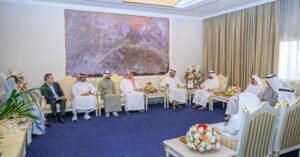 ولي عهد الفجيرة يستقبل عبدالله بن طوق المرّي ويطّلع على مُخرجات حملة "أجمل شتاء في العالم"