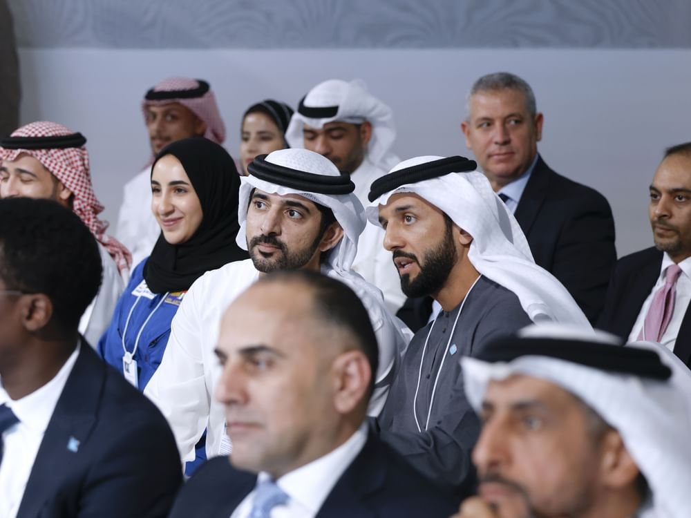 حمدان بن محمد يشهد جانباً من جلسات الاجتماع العربي للقيادات الشابة ويلتقي وزراء وقادة العمل الشبابي العربي