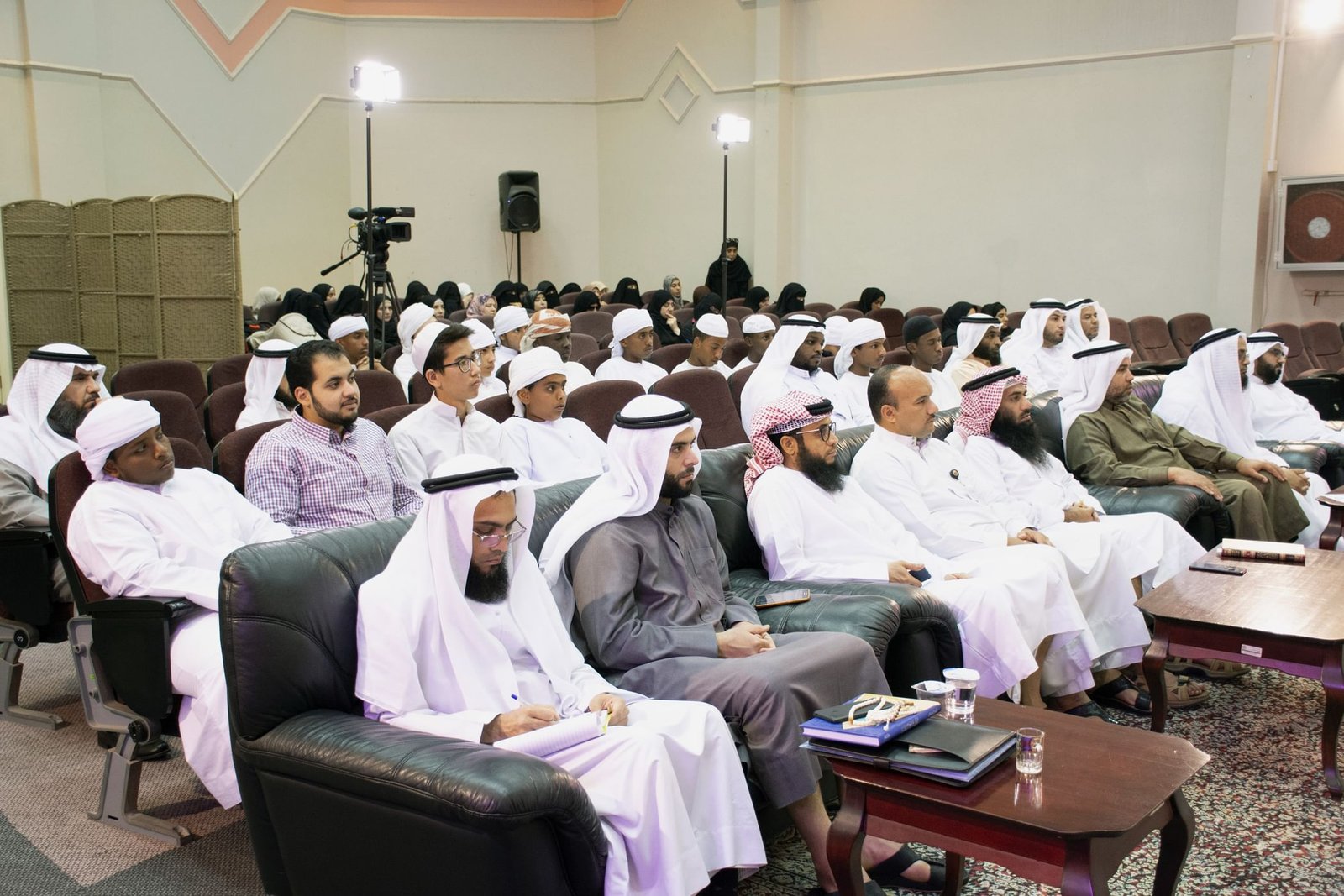 المنتدى الإسلامي في الشارقة يناقش خلال ندوة "مصادر التشريع" القضايا الفقهية