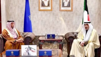 نائب رئيس مجلس الوزراء بدولة الكويت يلتقي رئيس المكتب الوطني للإعلام