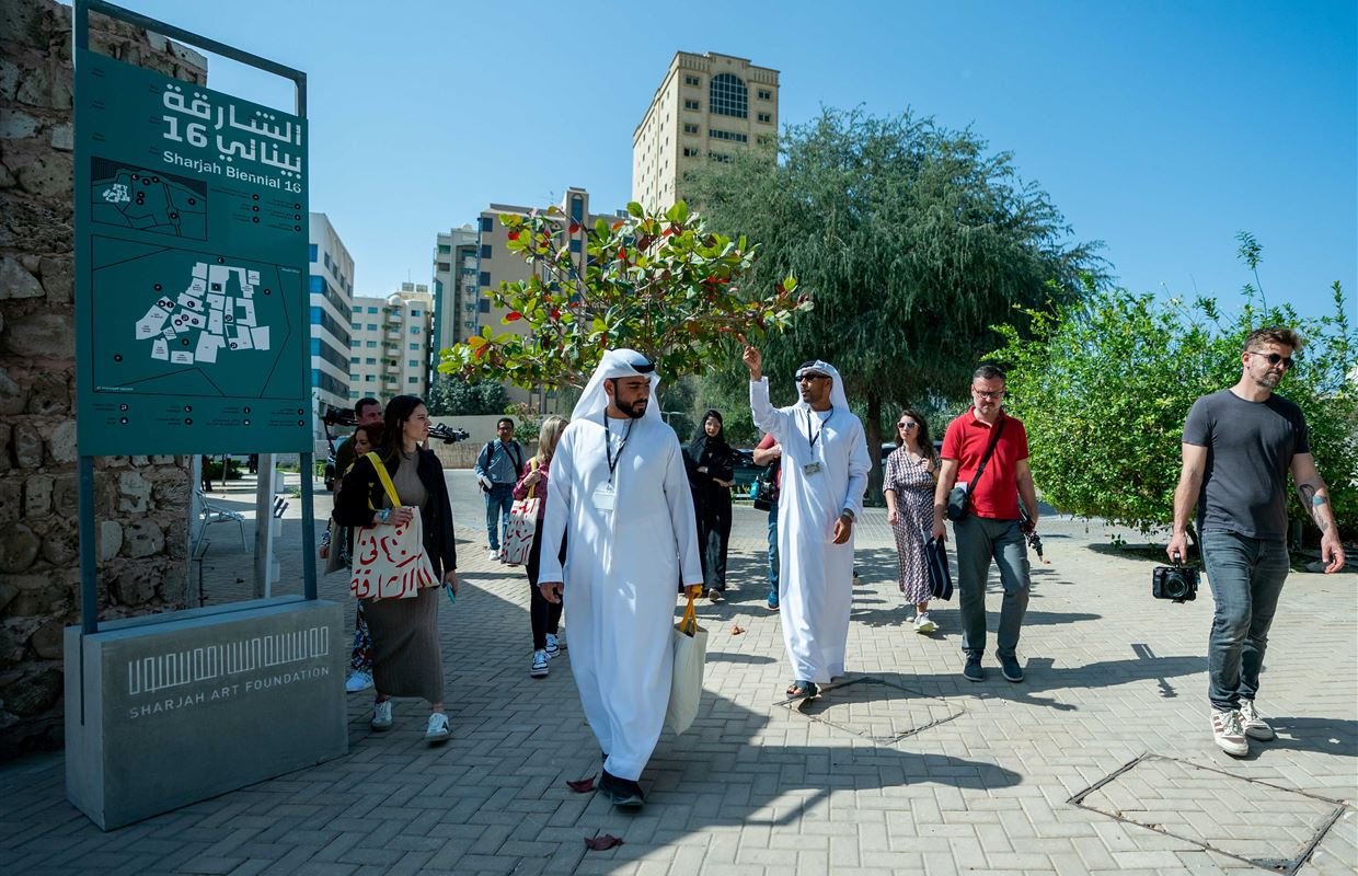 نادي الشارقة للصحافة ينظم جولة إعلامية دولية لاستكشاف نهضة الإمارة التنموية والثقافية
