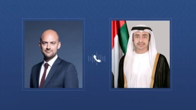 عبدالله بن زايد ووزير خارجية فرنسا يبحثان هاتفيا العلاقات الإستراتيجية والأوضاع الإقليمية