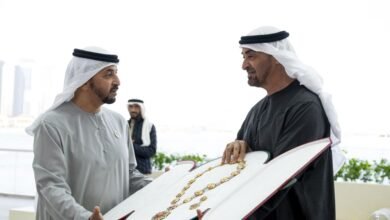 رئيس الدولة يقلد حمدان بن زايد “وسام أم الإمارات” ويكرم الفائزين بالدورة السابعة من برنامج الشيخة فاطمة للتميز والذكاء المجتمعي