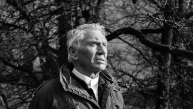 "اكسبوجر 2025" يستضيف عمالقة التصوير الصحفي السير دون ماكولين وجيمس ناكتوي في لقاء استثنائي