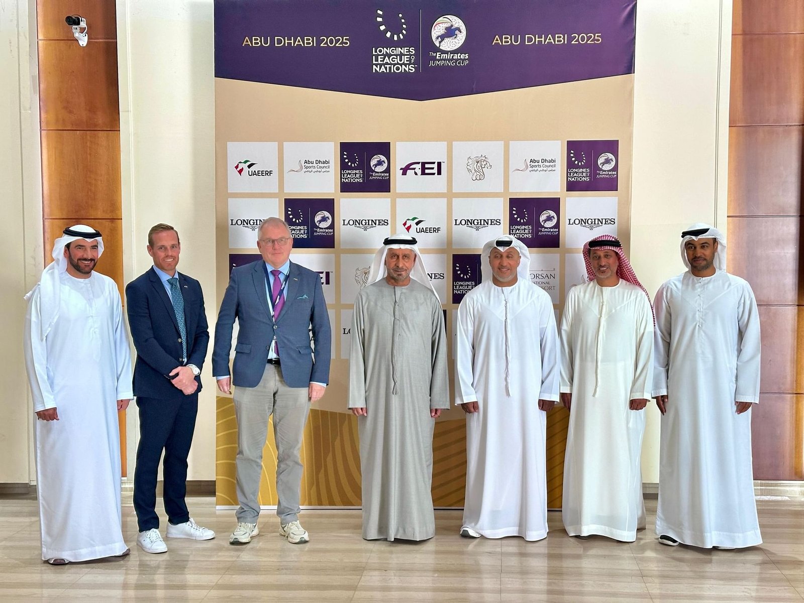 الاتحاد الدولي للفروسية : تعزيز التعاون مع الإمارات للنهوض برياضة الفروسية عالمياً