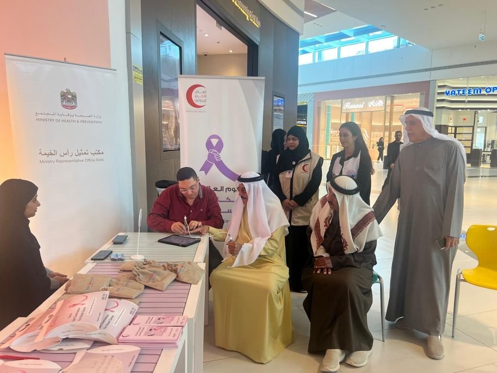 أحمد بن حميد القاسمي يشيد بدعم القيادة الرشيدة للقطاع الصحي