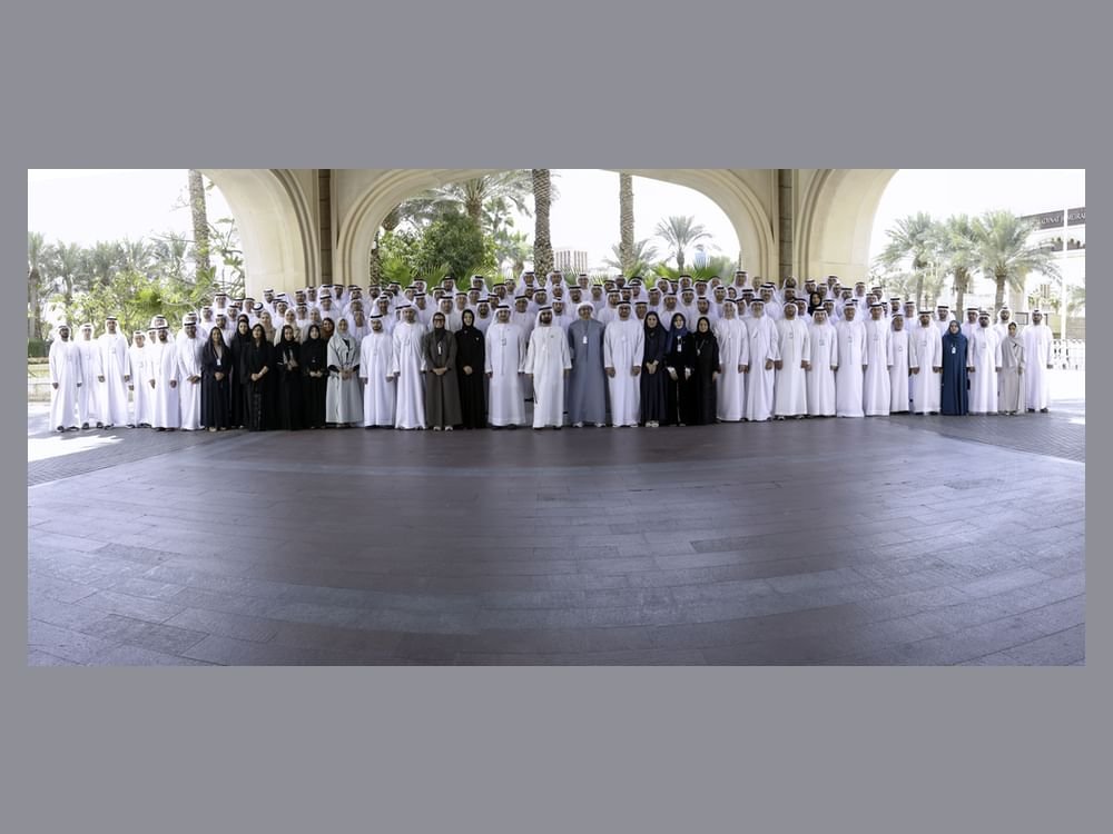 محمد بن راشد يلتقي سفراء الإمارات ويثمّن جهودهم في ترسيخ مكانة الدولة وتعزيز شراكاتها الدولية