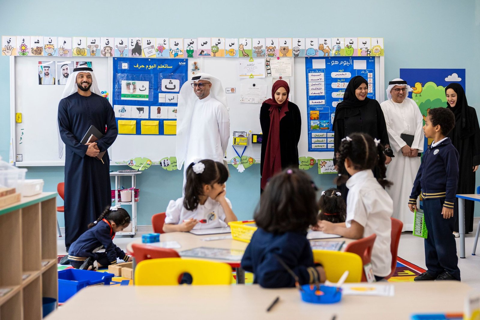 بحضور مريم بنت محمد بن زايد .. وفد مجلس التعليم والتنمية البشرية والمجتمع يزور مجمع زايد التعليمي بدبي 1 بحضور مريم بنت محمد بن زايد .. وفد مجلس التعليم والتنمية البشرية والمجتمع يزور مجمع زايد التعليمي بدبي