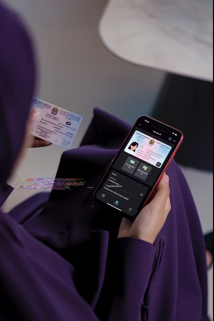 "التمكين الحكومي" تستعرض ريادة أبوظبي في مجال الذكاء الاصطناعي خلال جولة مايكروسوفت