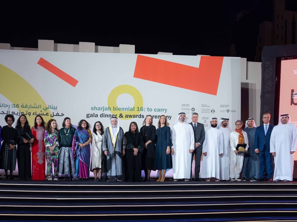 سلطان القاسمي يكرم الفائزين في النسخة الـ 16 من بينالي الشارقة