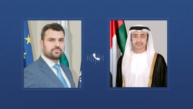 عبدالله بن زايد ووزير خارجية بلغاريا يبحثان هاتفيا العلاقات الثنائية بين البلدين