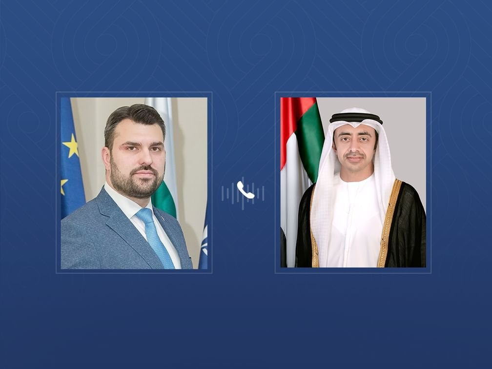عبدالله بن زايد ووزير خارجية بلغاريا يبحثان هاتفيا العلاقات الثنائية بين البلدين