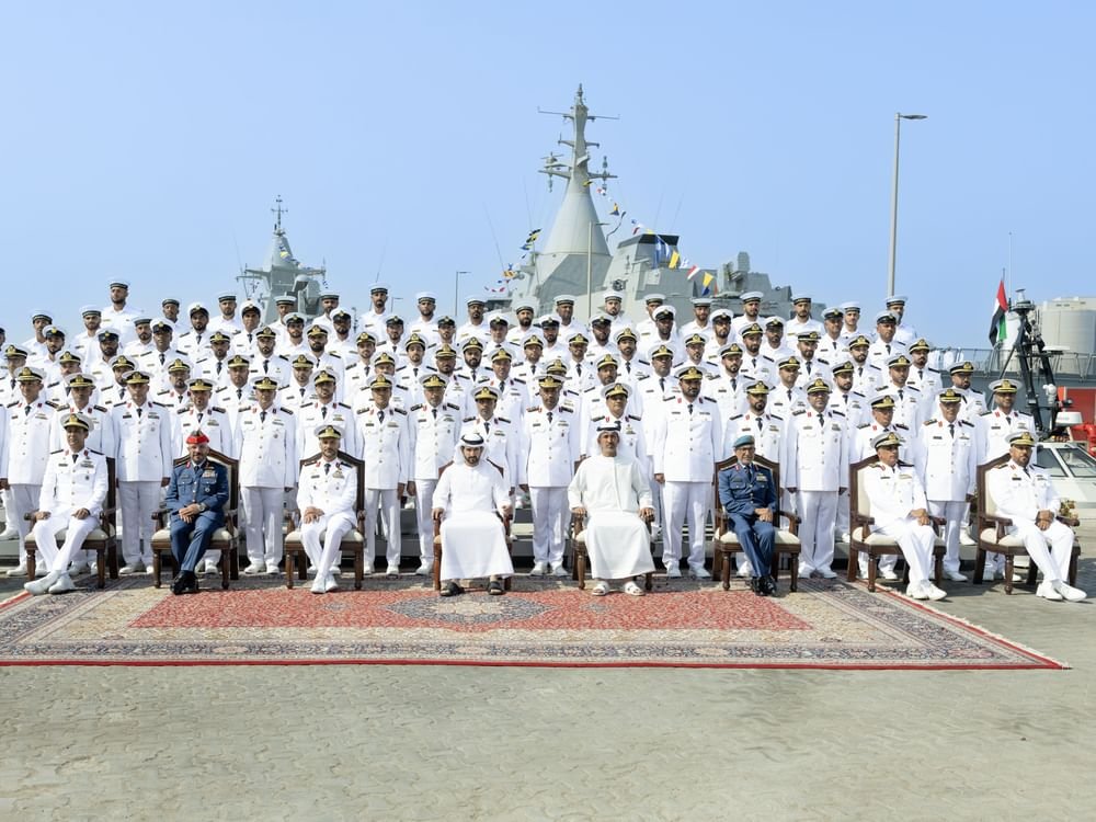 حمدان بن محمد يدشّن زورق "كورفيت الإمارات P111"