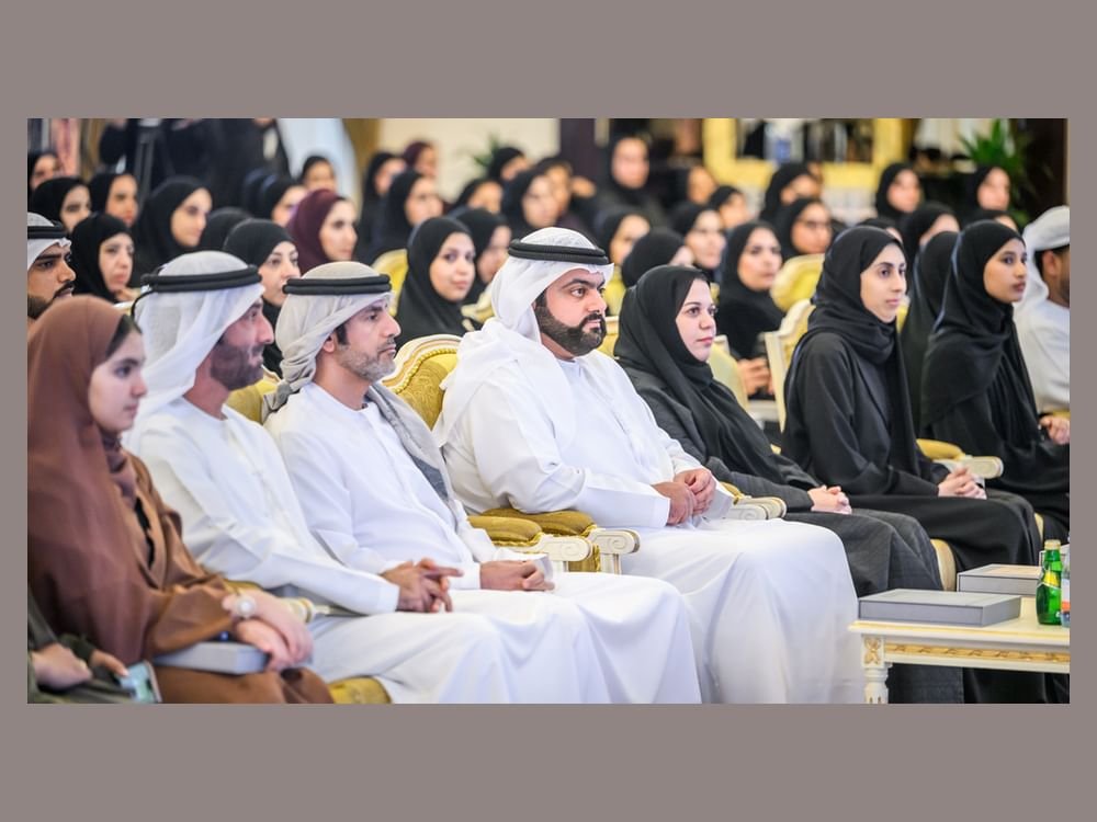 محمد الشرقي يشهد جلسة حوارية حول تمكين المرأة الإماراتية في عالم الأعمال 1 محمد الشرقي يشهد جلسة حوارية حول تمكين المرأة الإماراتية في عالم الأعمال